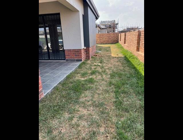 3 BEDROOM PROPERTY TO RENT IN LION PRIDE